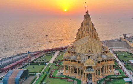 सोमनाथ स्वाभिमान पर्व  पीएम मोदी 11 जनवरी को होंगे शामिल उनके नेतृत्व में आदि ज्योतिर्लिंग सो...webp