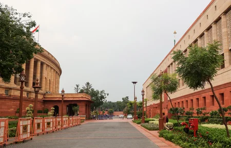 संसद के बजट सत्र का आज से आगाज़ राष्ट्रपति के संबोधन के साथ शुरू होगी देश की नई आर्थिक यात्रा-1.webp