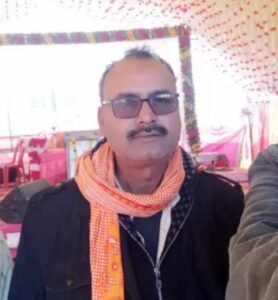 यूपी के देवरिया में स्कूल प्रबंधक की नृशंस हत्या: कुल्हाड़ी से गला काटकर भागा हमलावर, पुलिस ने रंजिश का किया खुलासा