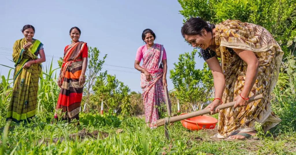 स्वच्छ भारत मिशन: 8+ करोड़ शौचालयों के बावजूद चुनौतियाँ क्यों?