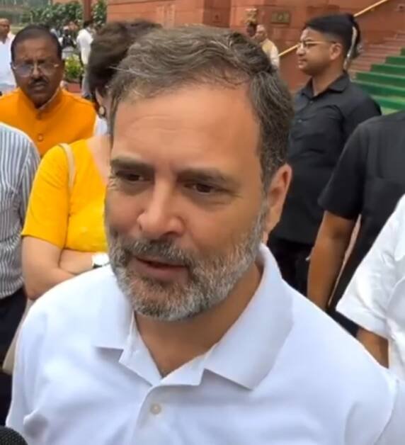 राहुल गांधी का तीखा हमला